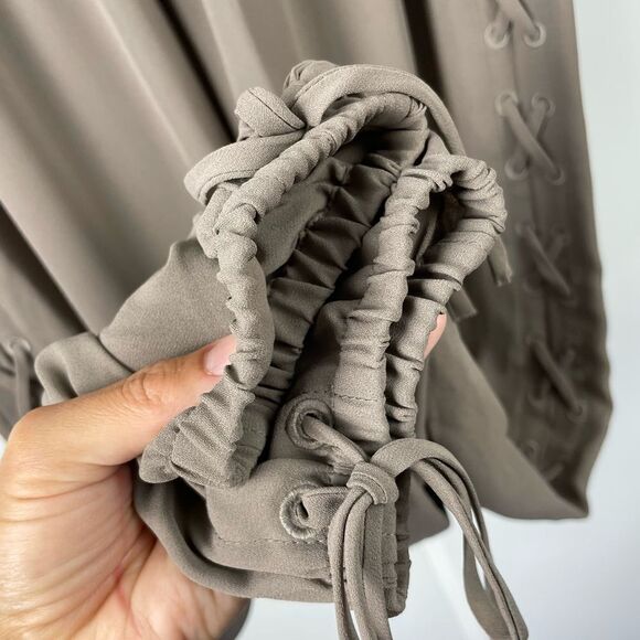 ELIE Tahari Mushroom Taupe Lace Up Tassle Trim Slim Fit Jogger Pants Size XS - Picture 5 of 6